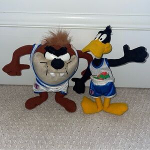 Vintage 90s Space Jam Tasmanian Devil and Daffy Duck 8” plush toys